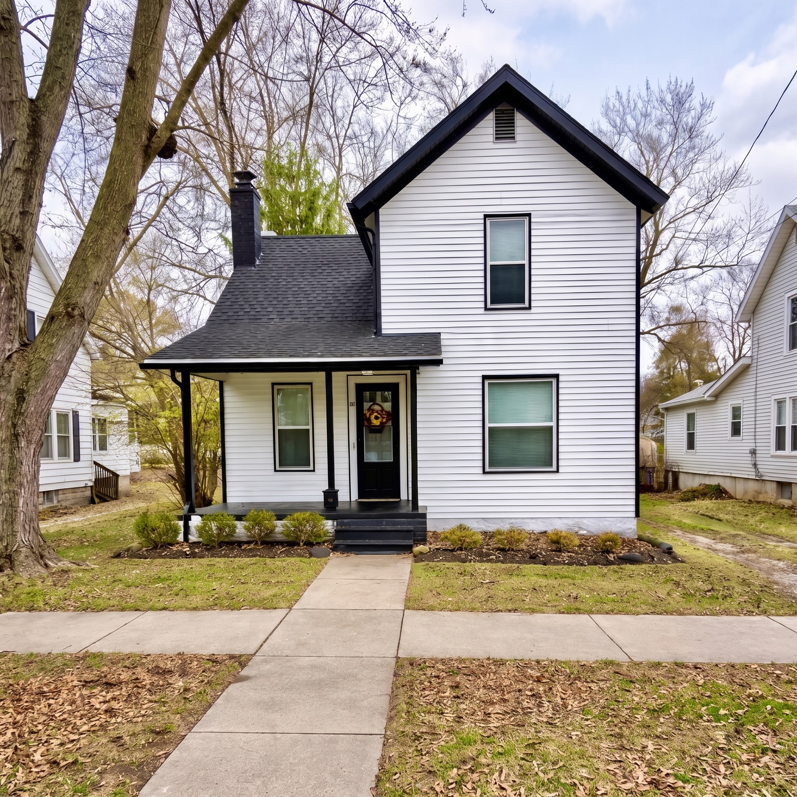 12 River Street rental home in Hillsdale